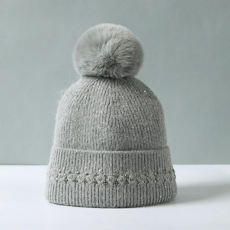 Winter Pom Pom Beanie - Grey
