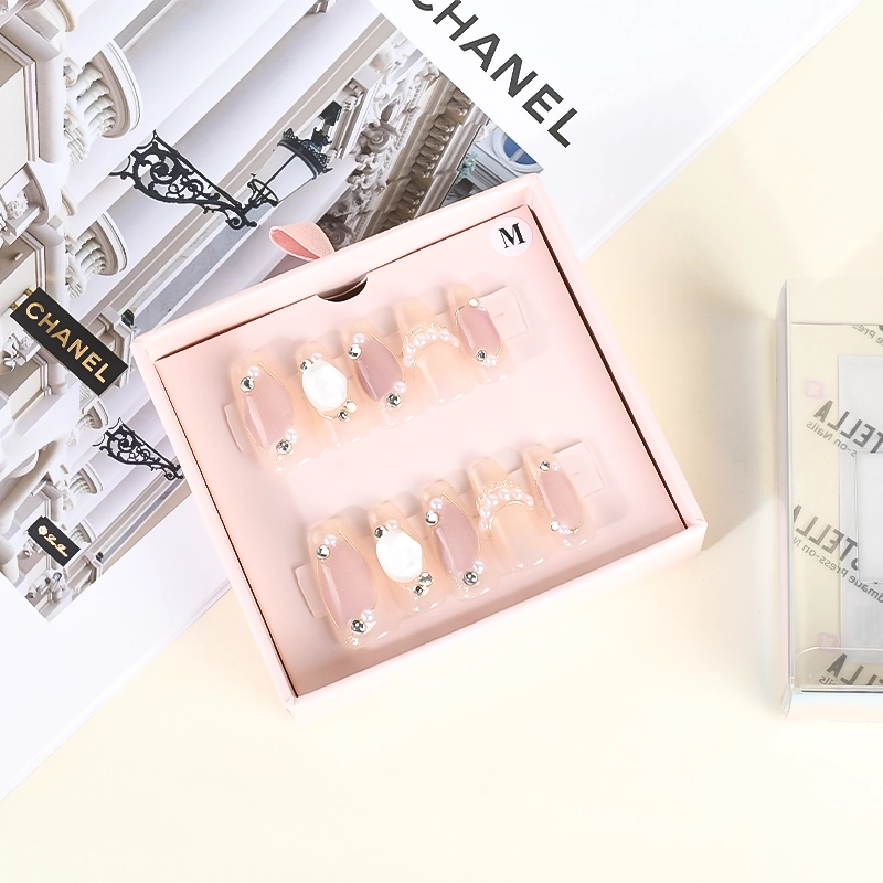 Rendezvous Saki Dream Press on Nails Set Gifts